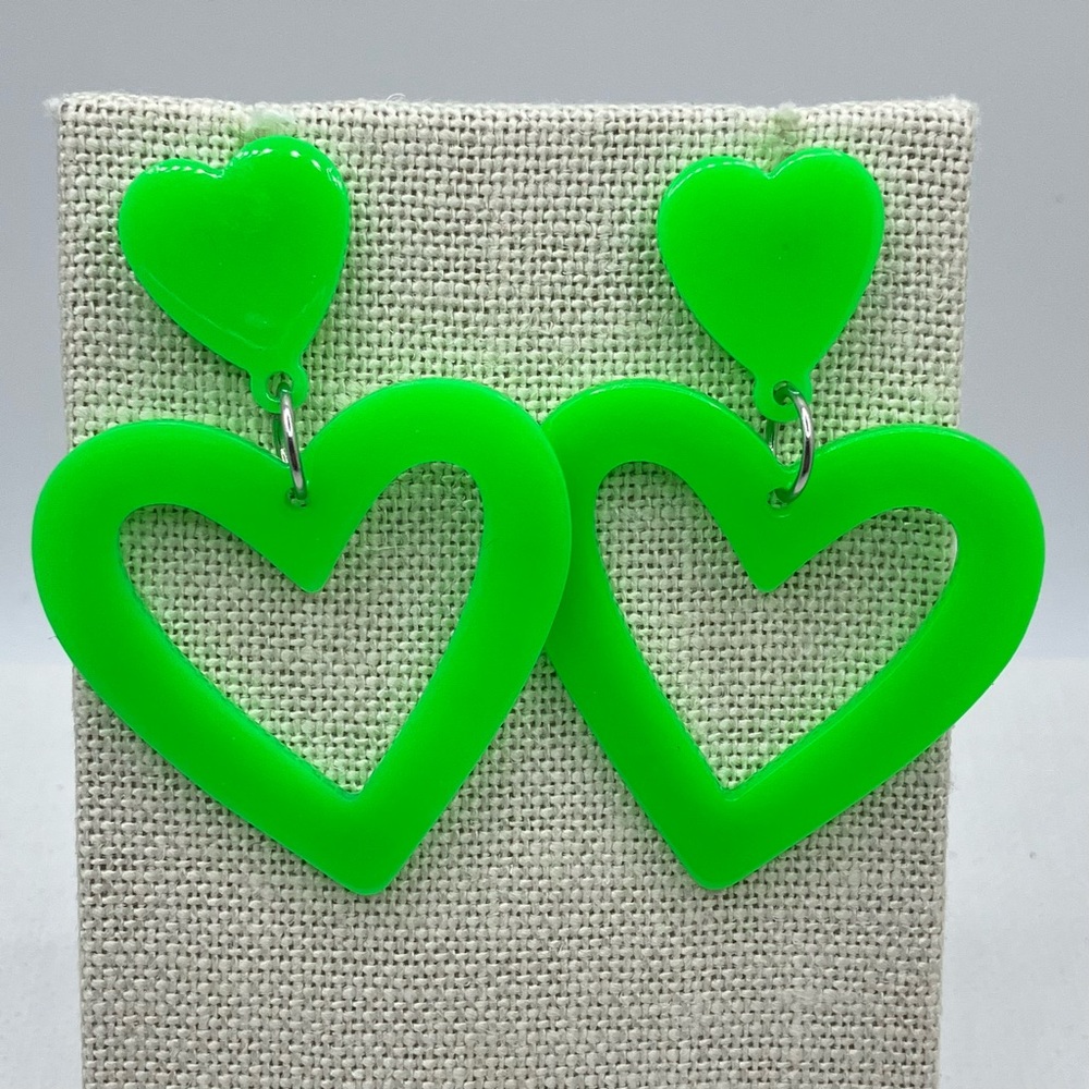 Neon Green Acrylic Heart Dangle Fashion Earrings MN-7